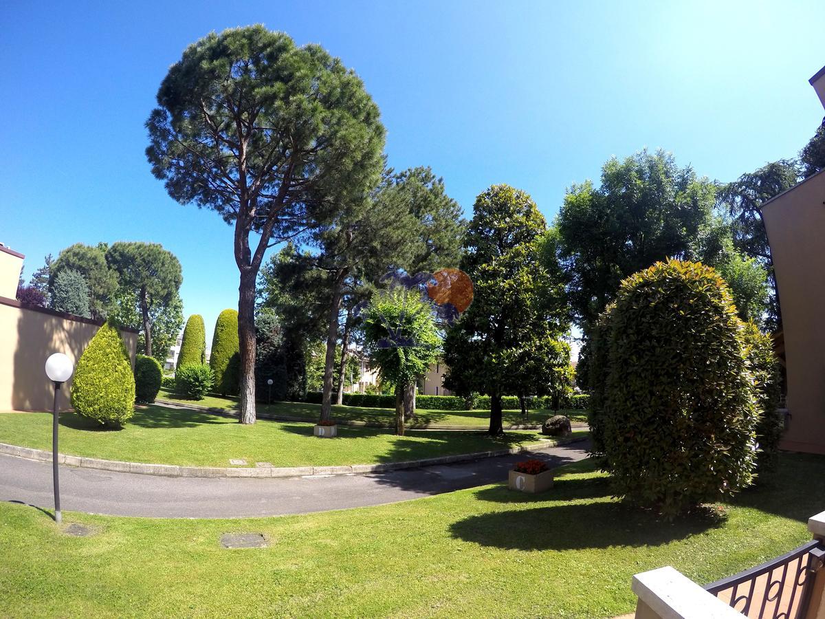 Appartamenti La Madonnina เปสเคียรา เดล การ์ดา ภายนอก รูปภาพ